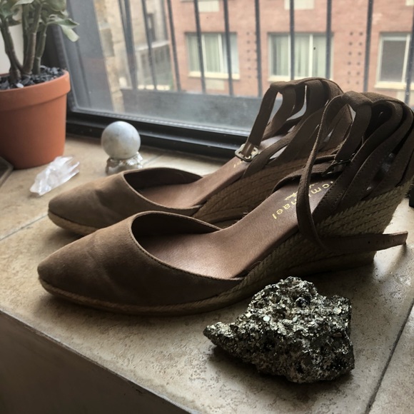 Eric Michael Suede Platform Espadrille Heels - Picture 5 of 5